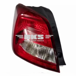 REAR COMBINATION LAMP RIGHT-GO 2014-2018
